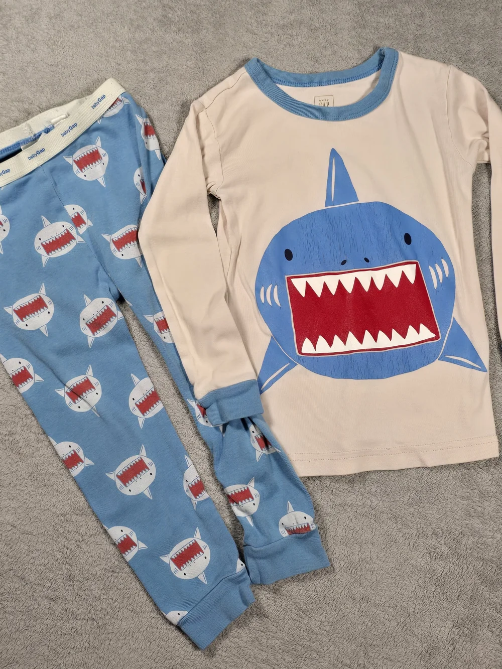 Gap Kids Shark Print Cotton Pajama Set - Blue & Cream